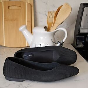 VIVAIA Black Ribbed Ballet Flats